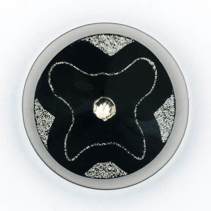 Guzik ozdobny akrylowy czarno-srebrny z kamieniem ozdobnym śr. 44 mm