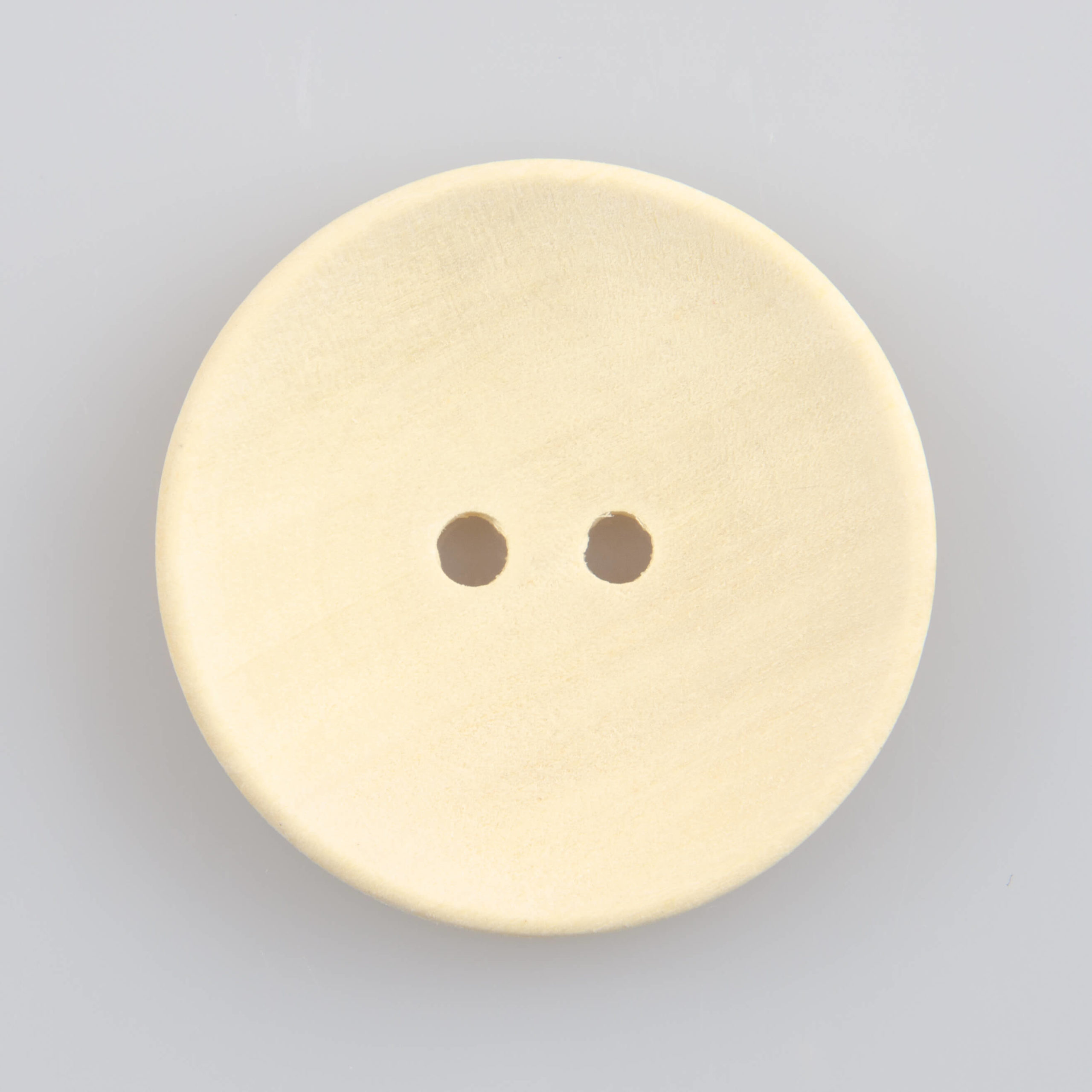 Guzik drewniany okrągły gładki bez rantu, 2 dziurki, śr. 30 mm, DIY