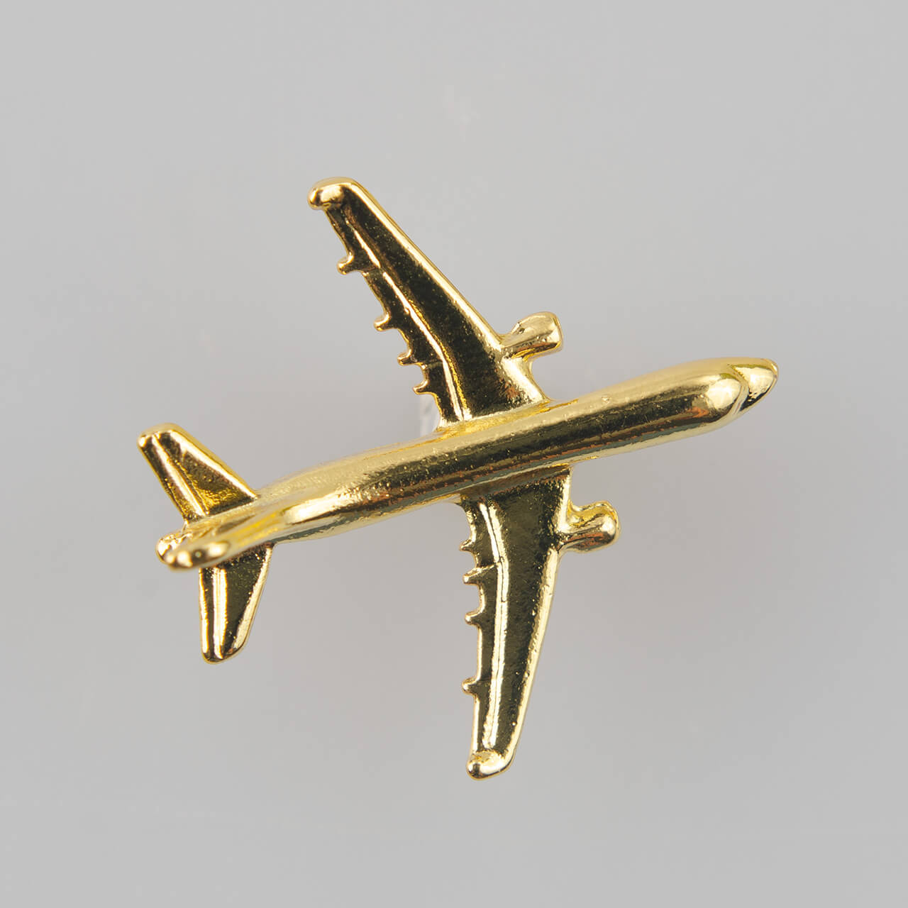 Samolot Airbus 320, złoty metalowy znaczek na pin/ szpilkę, 26 x 25 mm (#11)
